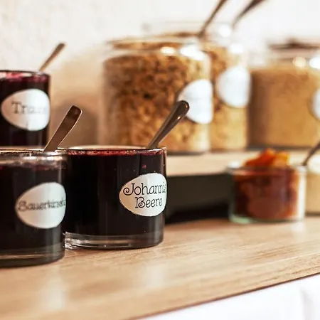 Sonnenhof Ξενοδοχείο 3*